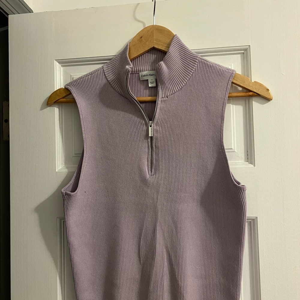 Calvin Klein Top - Picture 2 of 3